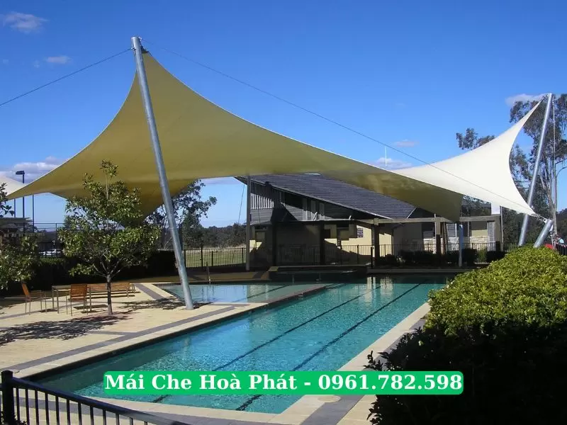 Bạt căng bể bơi