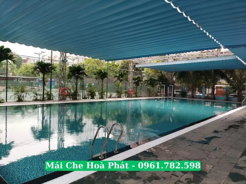 Mái che hồ bơi thông minh