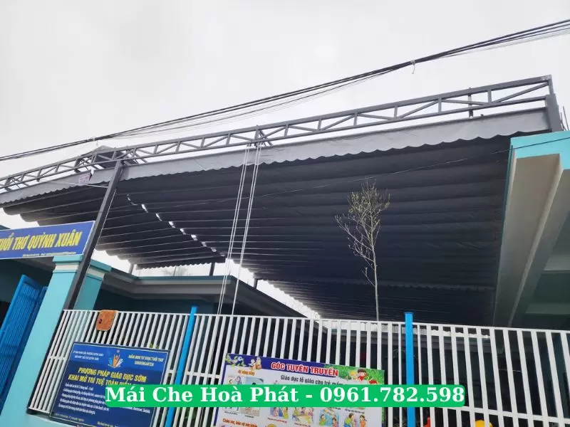 Mái xếp trường học tư nhân