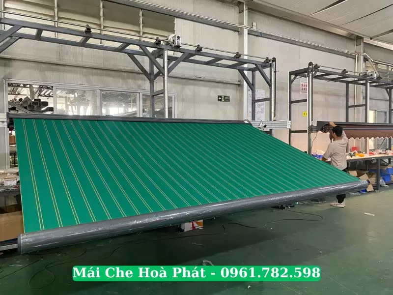 Mái hiên che nắng quay tay