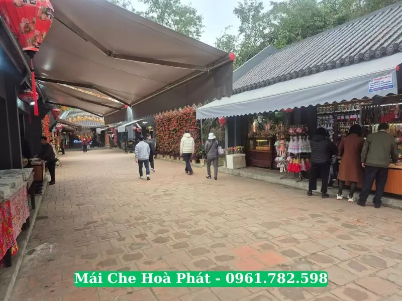 Mái bạt che nắng gian hàng