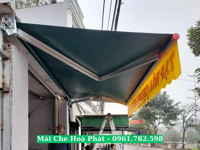 Mái hiên quay tay thông minh