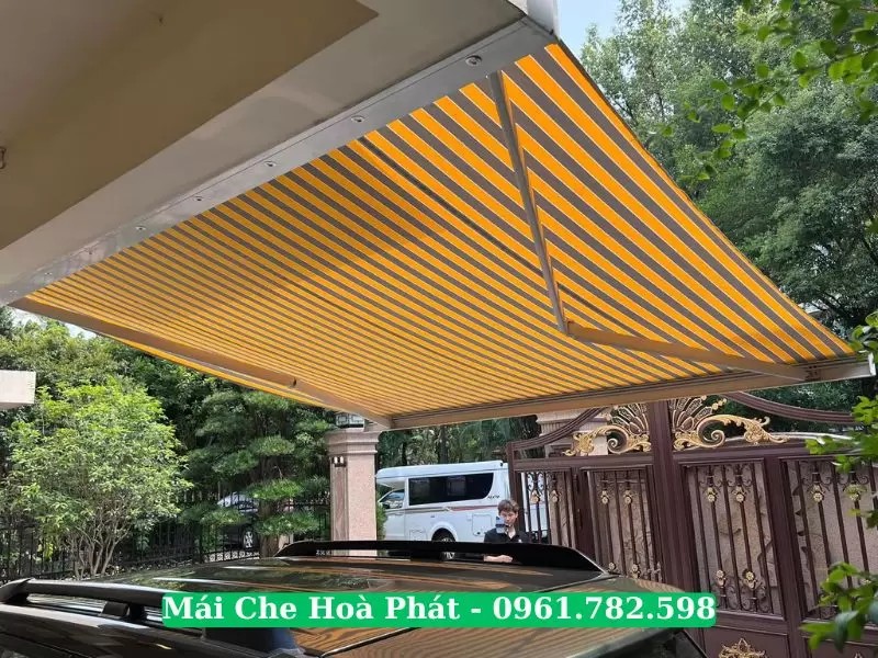 Vải bạt làm mái hiên quay tay
