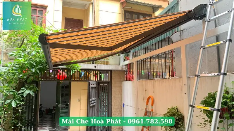 Công trình mái hiên tự động hiên nhà tại Dịch Vọng