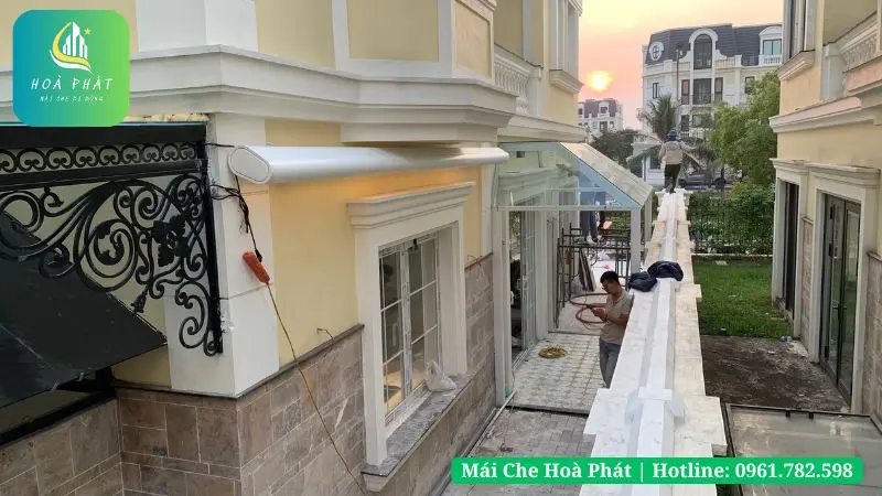 Hệ khung hộp mái hiên nhập khẩu khi đóng gọn
