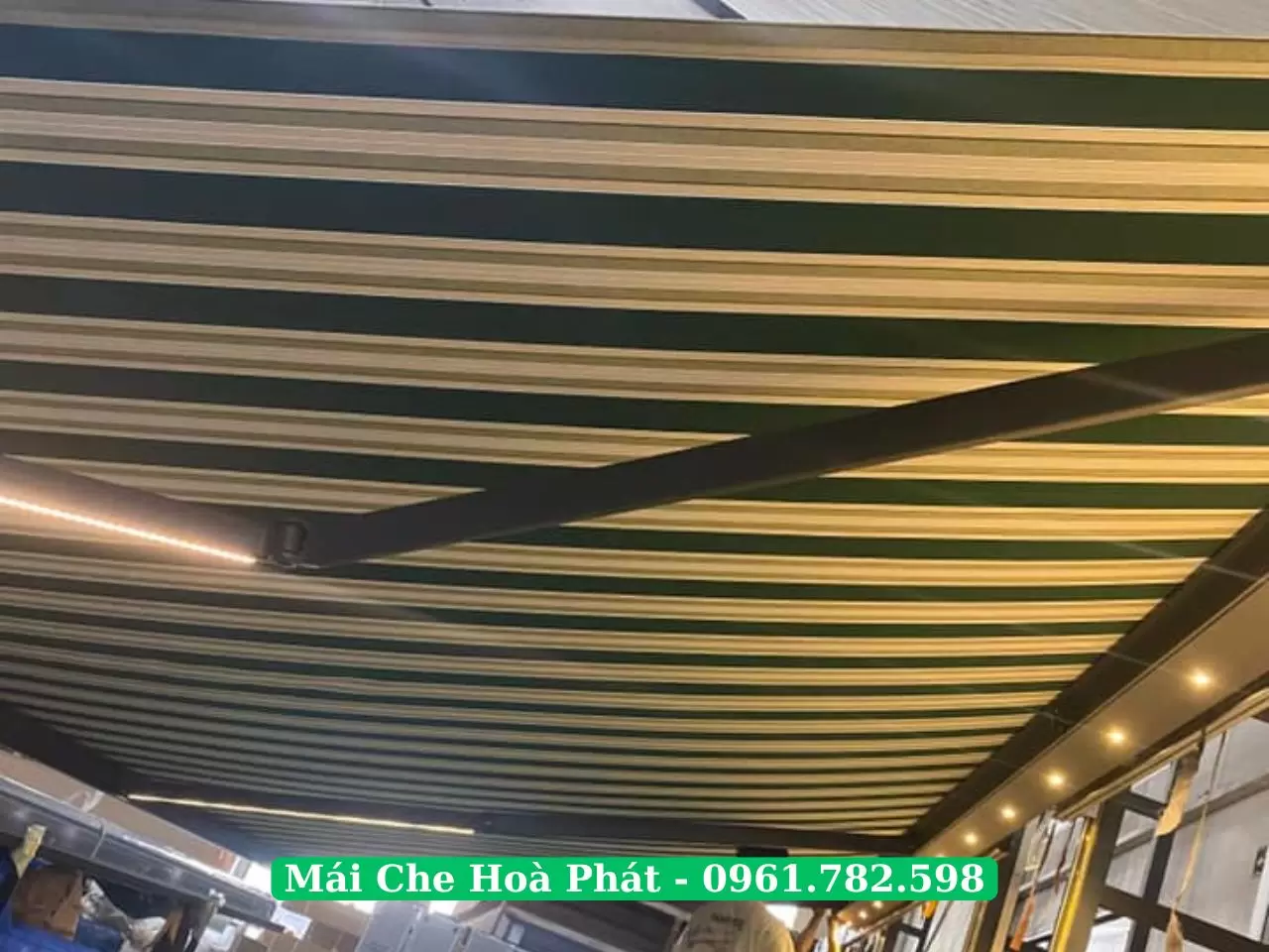 Lắp đặt mái hiên di động nhập khẩu tại Vinhomes Ocean Park