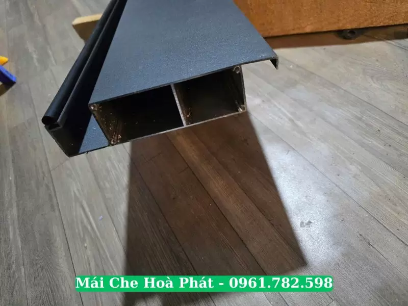 Nan nhôm xếp lật