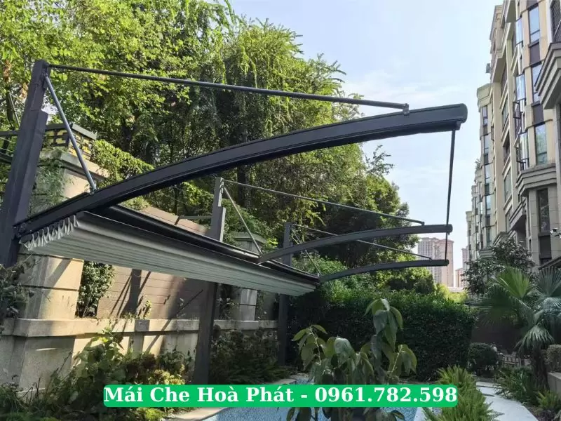 Mái che hồ bơi thông minh