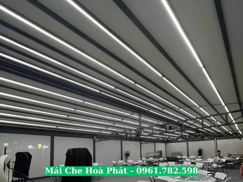 Hệ thống đèn led trang trí mái xếp khung nhôm