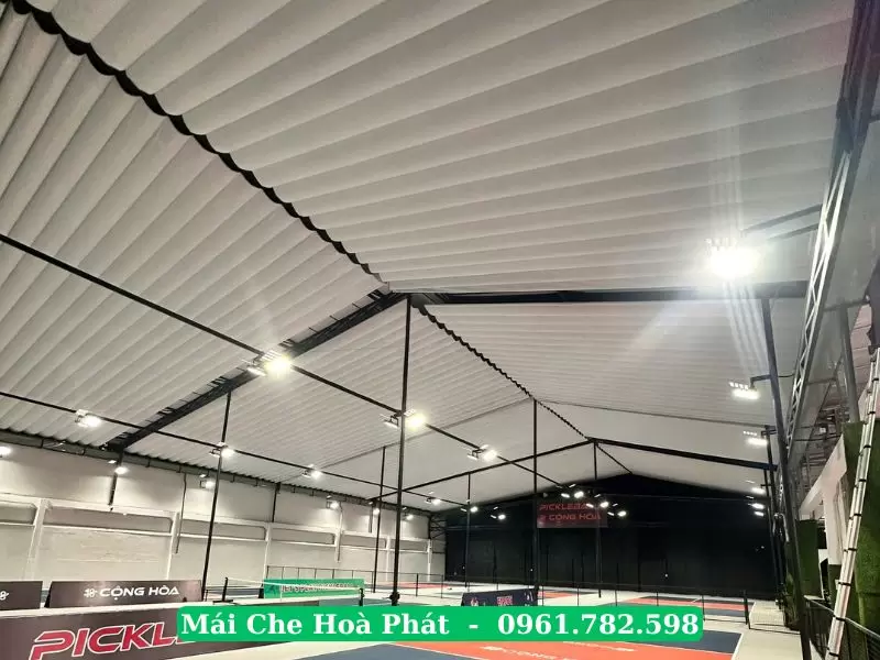 Mái bạt xếp sân pickleball Cộng Hoà