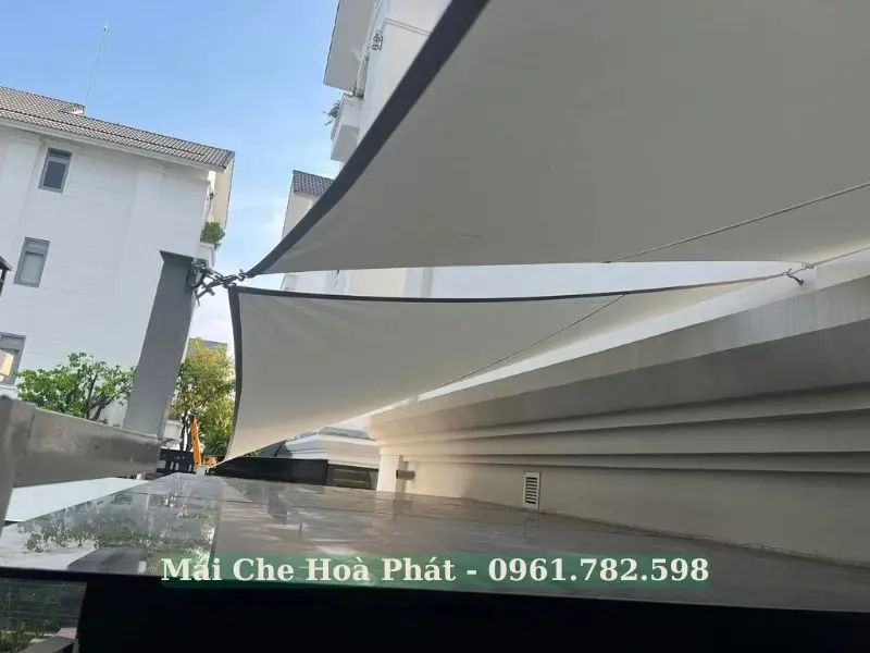 Mái che bạt căng hiên nhà tại Hưng Yên
