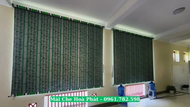 Bạt cuốn che mưa