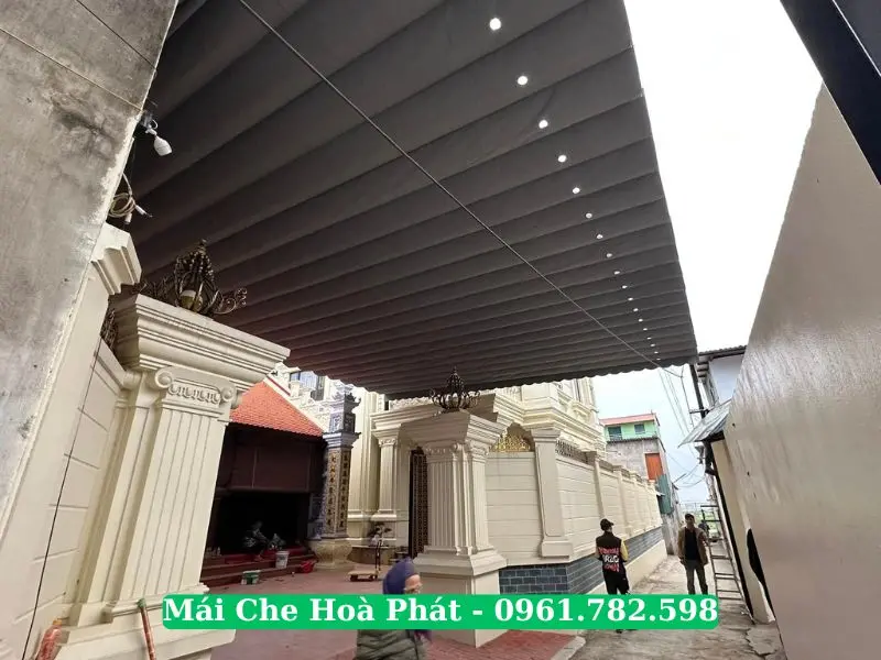 Giá mái che biệt thự đẹp Hoà Phát
