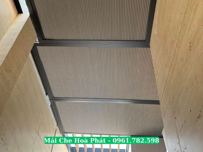 Thi công bạt che giếng trời tại Đông Anh