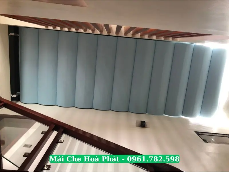 Bạt che giếng trời