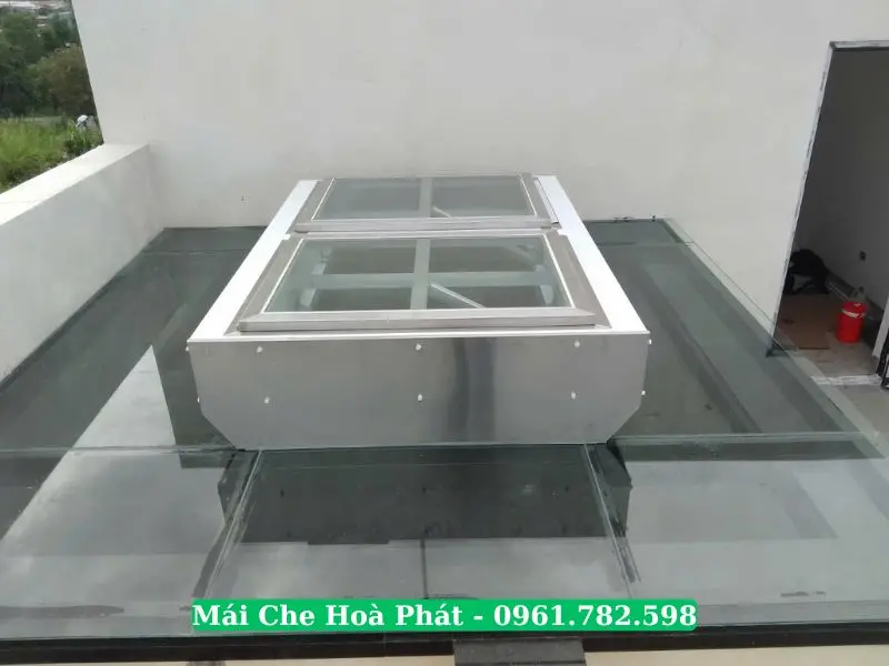 Mái che giếng trời tự động tại Thanh Xuân