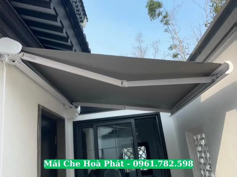 Mái bạt che thông minh hiên nhà