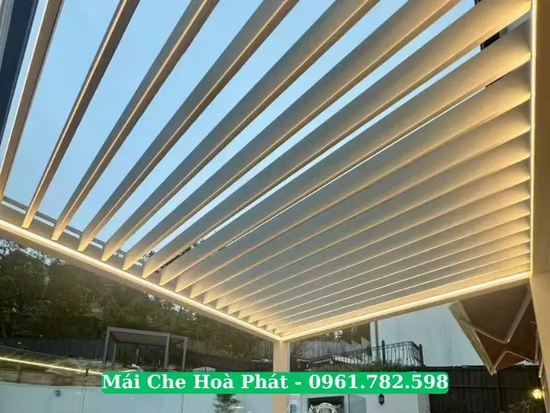 Mái che pergola nhôm thông minh