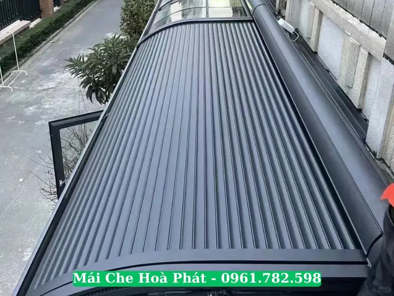 Mái nhôm cuốn dạng uốn cong