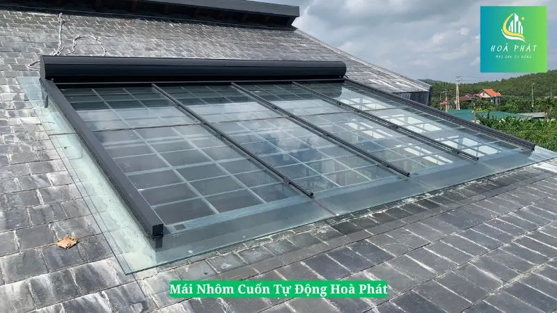 Hệ mái nhôm cuốn che nắng mái kính ô giếng trời sang trọng, đẳng cấp
