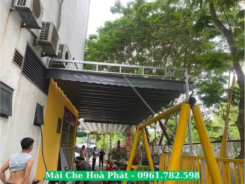 Công trình bạt xếp quán cafe và phụ kiện