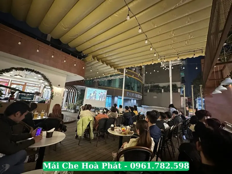 Mái bạt xếp quán cafe đẹp, tiện lợi