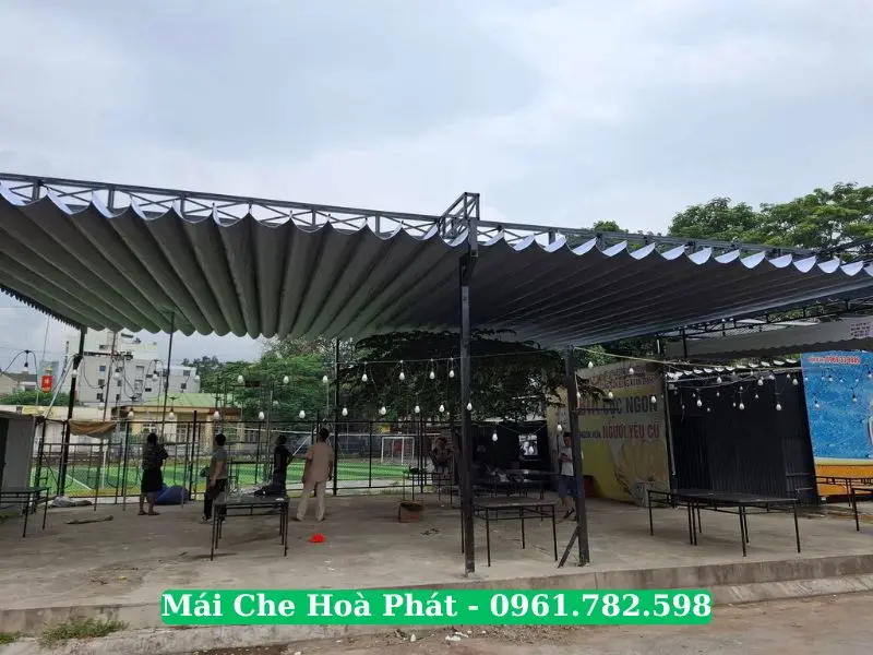 Giá mái xếp quán nhậu tại Hoà Phát