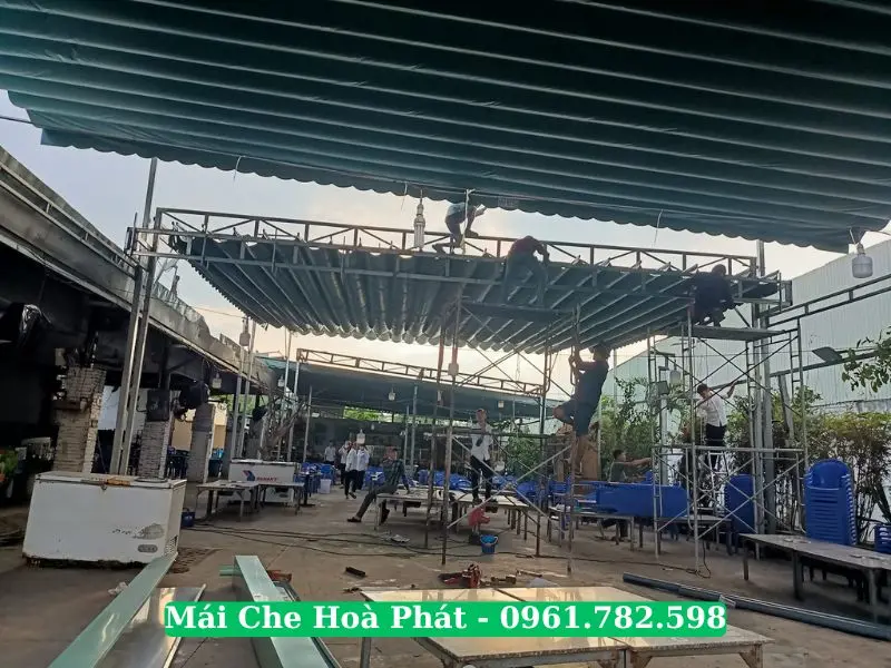 Mái che nhà hàng không gian thoáng