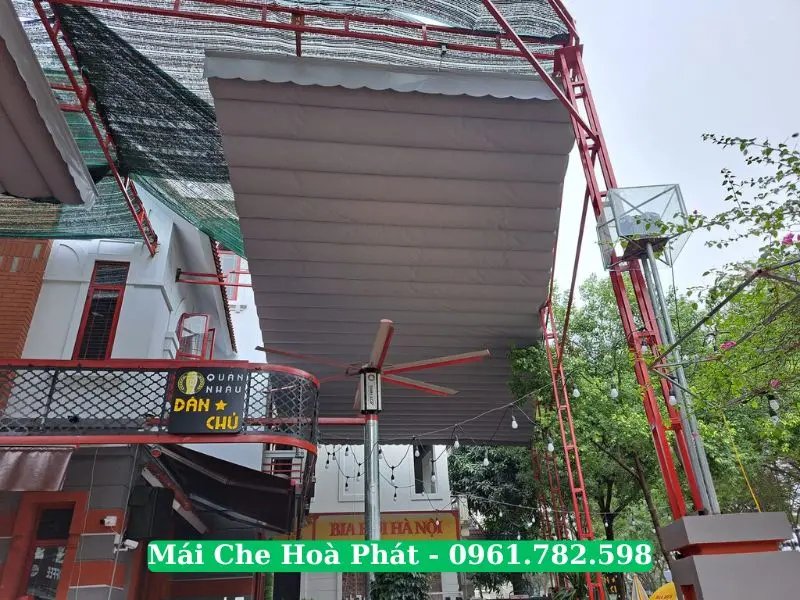 Mái bạt xếp lượn sóng quán nhậu