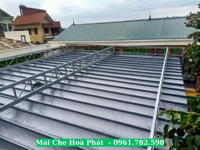 Thành phẩm may bạt mái che lượn sóng