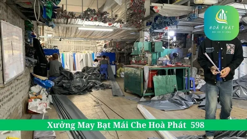 Hình ảnh xưởng may bạt mái che Hoà Phát
