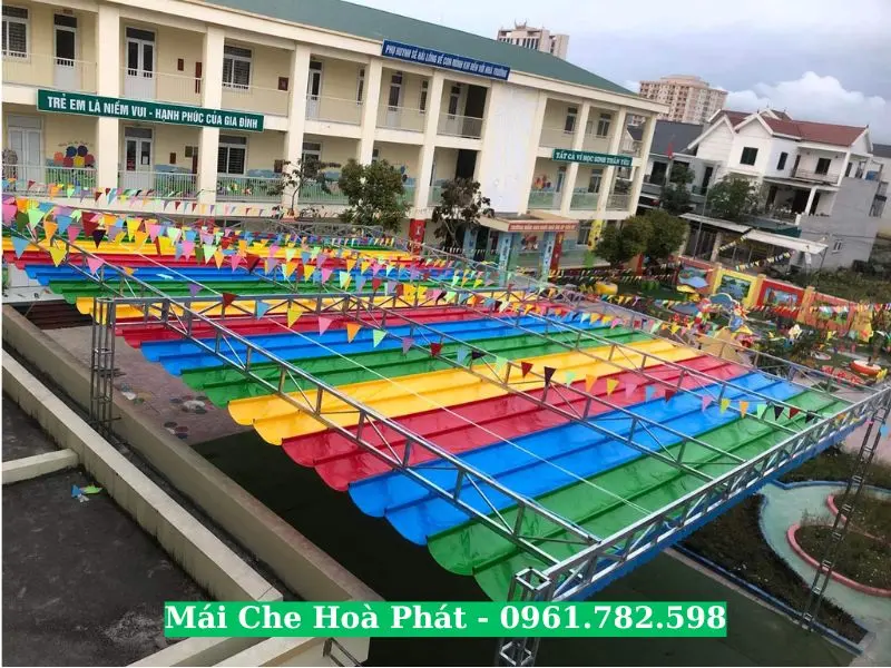 Thay bạt mái che Hoà Phát