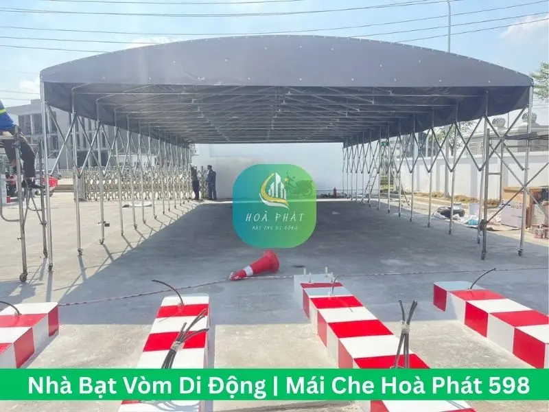 Công trình nhà bạt vòm di động để xe máy
